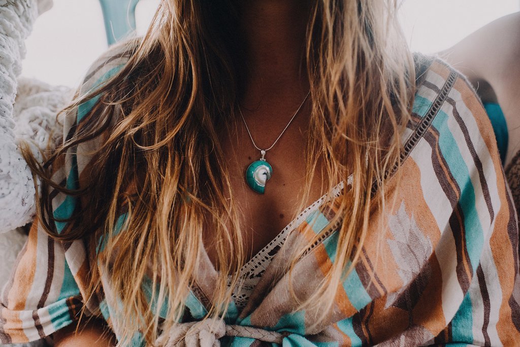 MERMAID COLLECTIVE TURQUOISE NAUTILUS PENDANT PETITE