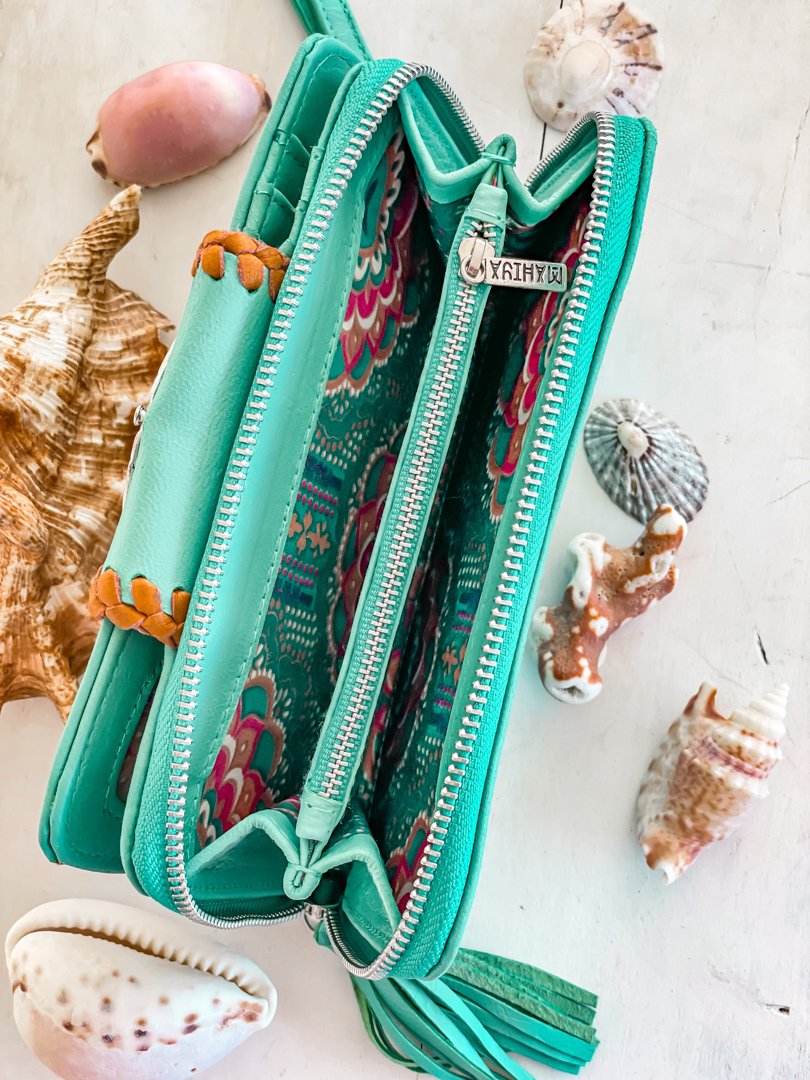 MAHIYA SEA SHELLS PURSE TAN awsm-surf - Main Image